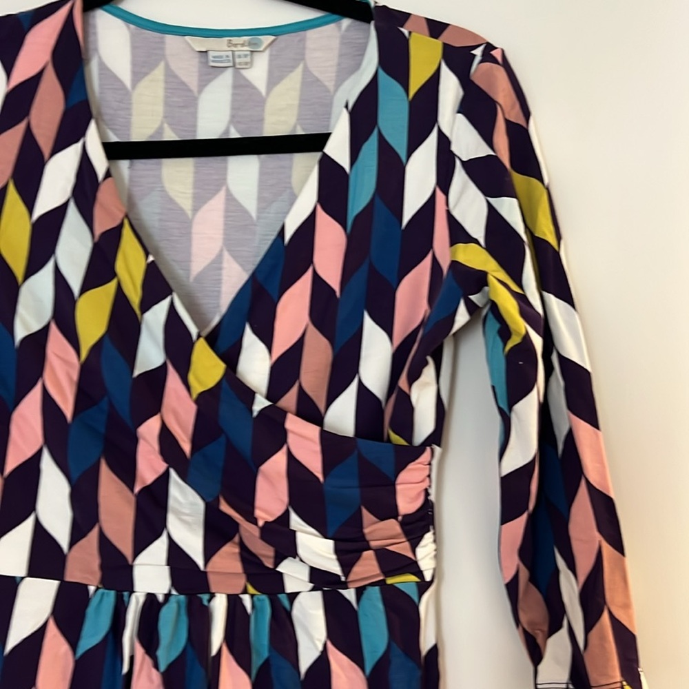 Boden Vneck jersey dress